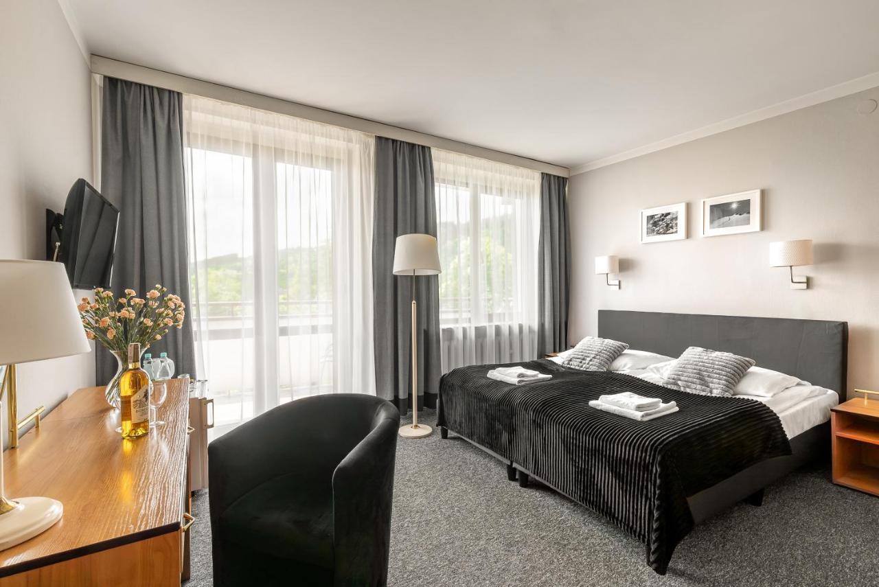 Hotel Helios 300M Od Krupowek Nowy Basen Od 12 Lipca ซาโกปาเน ภายนอก รูปภาพ
